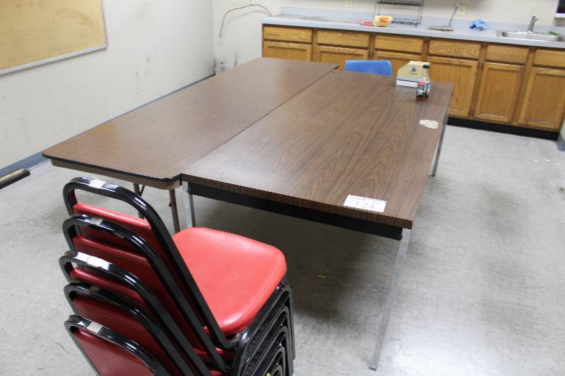 Office Lot Including Office Tables (2) Office Chairs (8) 36� x 84� x 29� 29� x 96� x 29� Peg Board And More.
