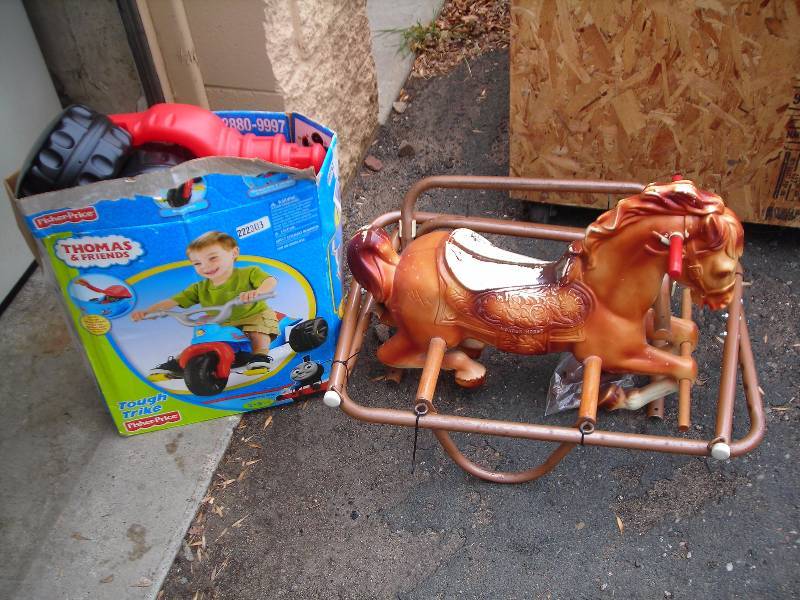 lot 22 image: Hobby Horse & Thomas Tough Trike