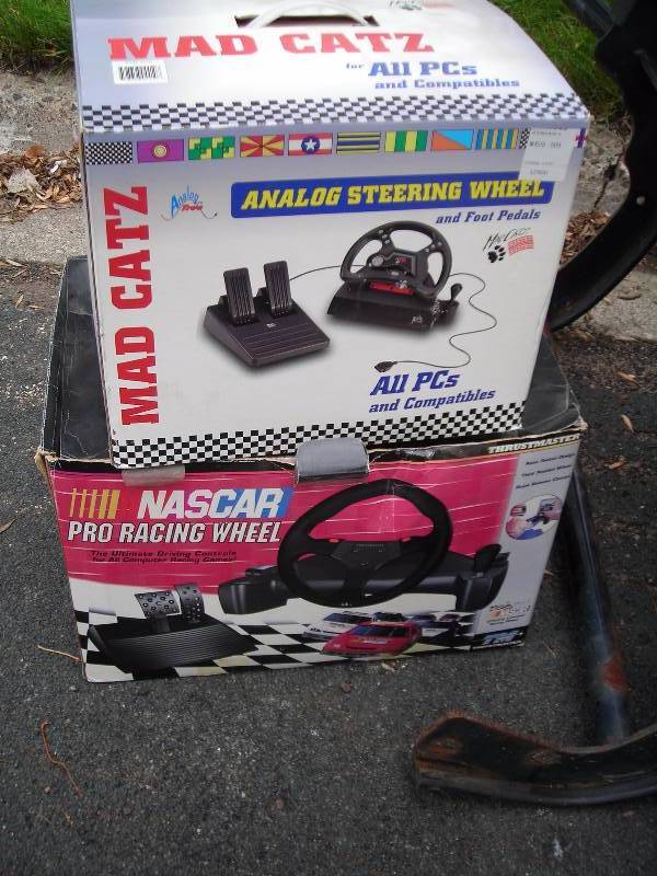 lot 25 image: Steering Wheel & Foot Pedals For Video Gaming