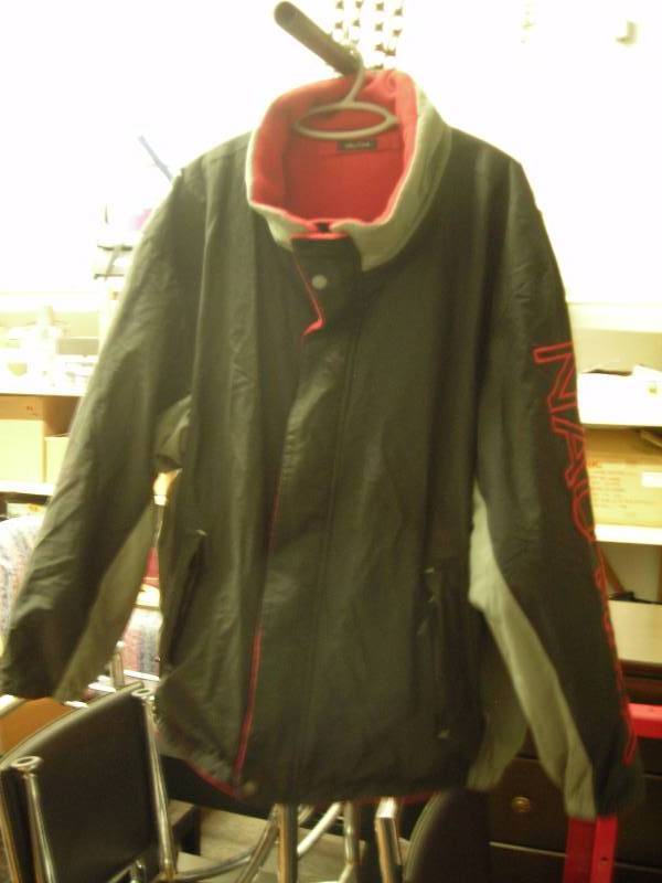 lot 69 image: Nautica Mens Reversible Jacket Size 4x, 1-Shirt Size 5x