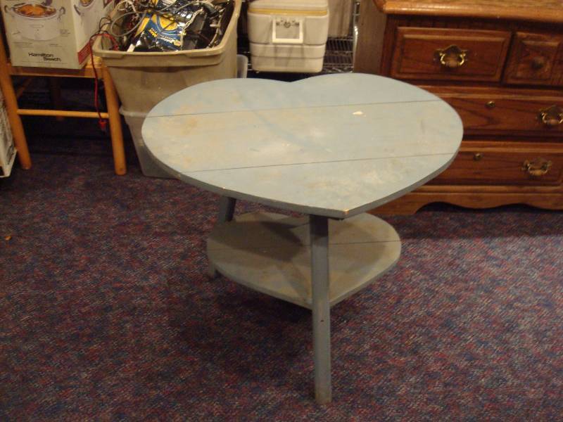 lot 10 image: Wood Heart Table, Has Wear...