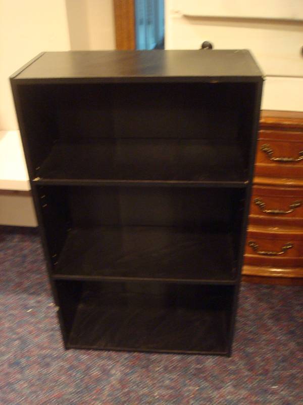 lot 20 image: Small Shelf. Some Wear....