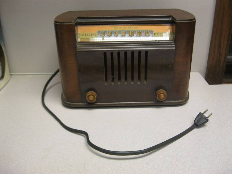 lot 29 image: VintageAntique Bendix&nbspWood Radio. Untes...