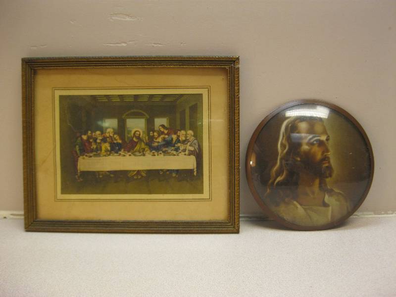 lot 116 image: Vintage Religious Pictures. One Bubble Glass....