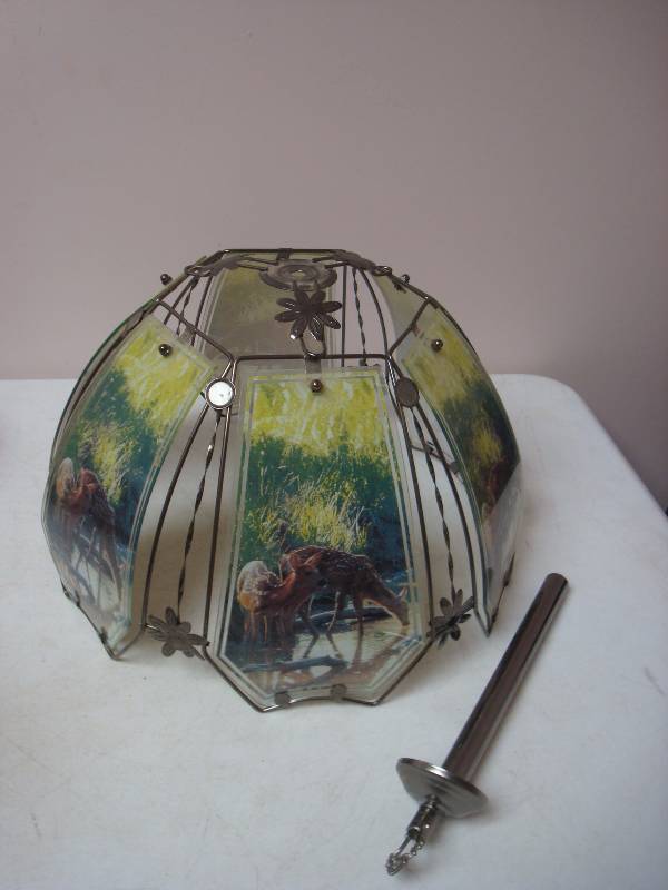 lot 129 image: Glass Deer Lamp Shade....