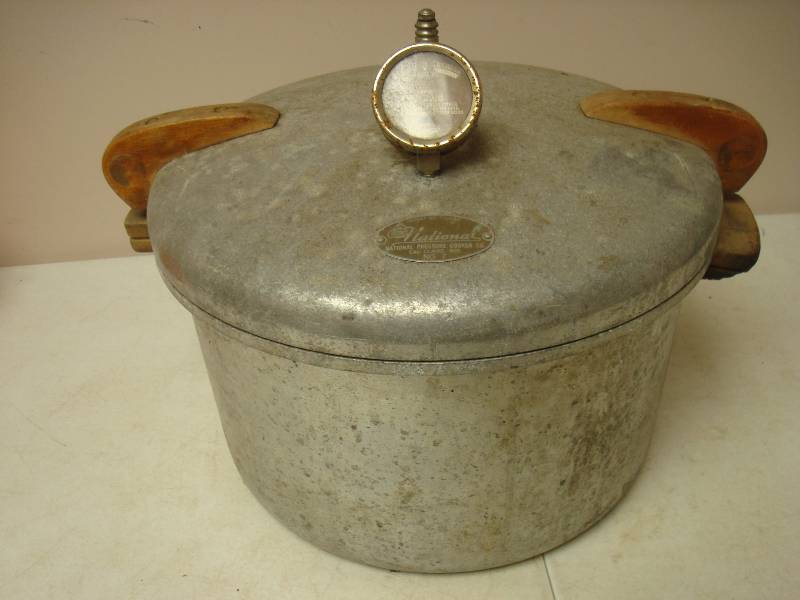lot 161 image: Presrure&nbspCooker., Shows Wear, Untested...