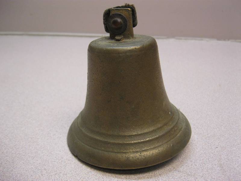 lot 253 image: VintageAntique Cast Bell Looks Like Maybe Co...