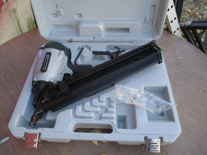 Masterforce air nail gun with case,...