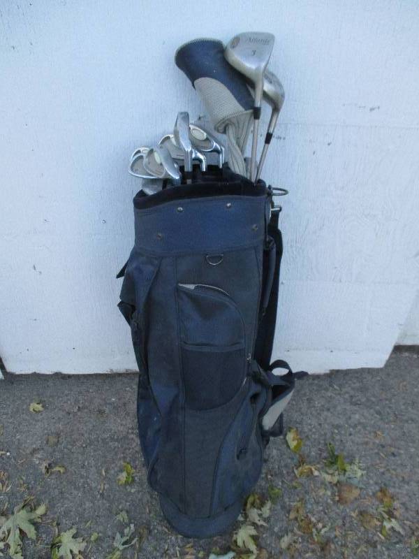 Set of Knight Allantegolf clubs in ...