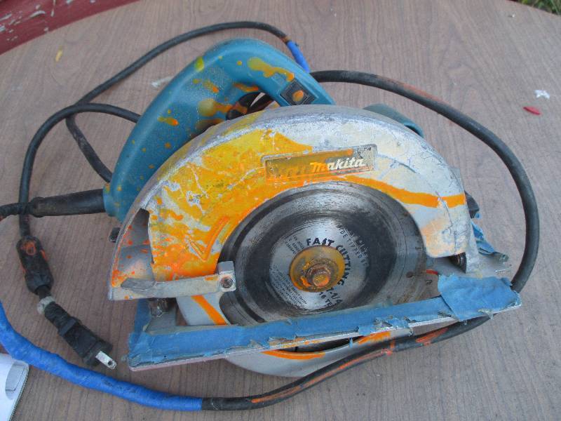 Makita 7 14 circular saw...