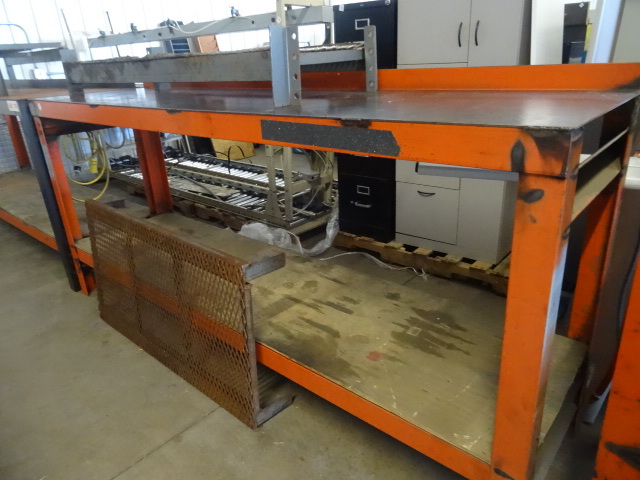 lot 2 image: 96 X 25 X 45 Steel Work Bench