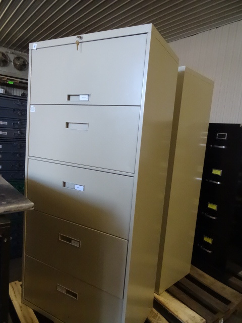 lot 61 image: 30 Metal 5 Drawer Lateral File