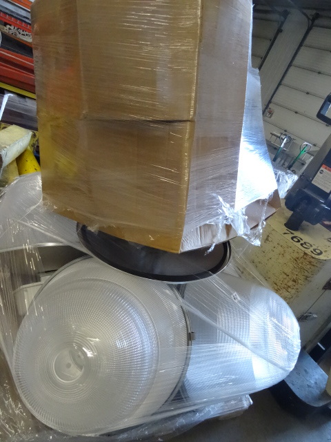 lot 67 image: 5 High Bay Ceiling Lights.