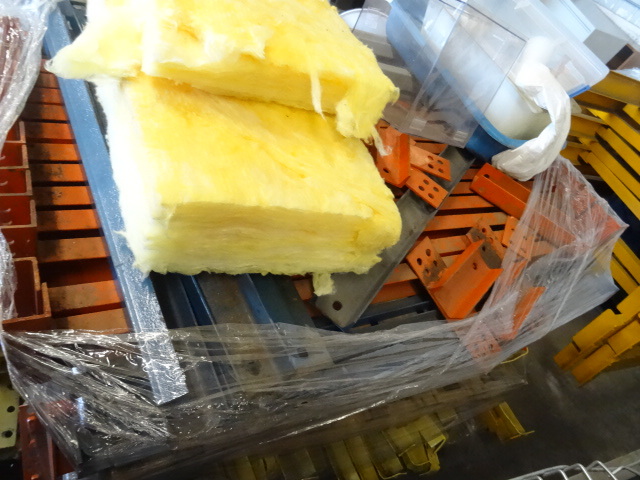 lot 80 image: Misc Pallet Rack