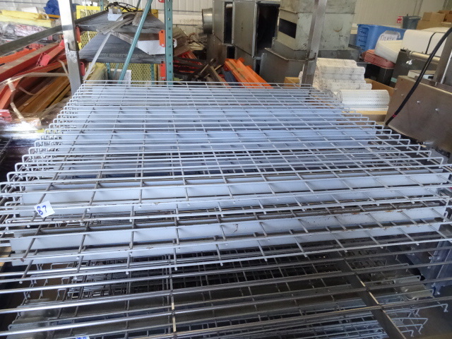 lot 87 image: Pallet Rack Grates 46 X 49 Qty 4