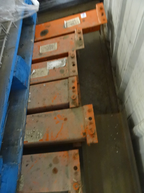 lot 96 image: 10 X 5 Pallet Rack Beams Tear Drop