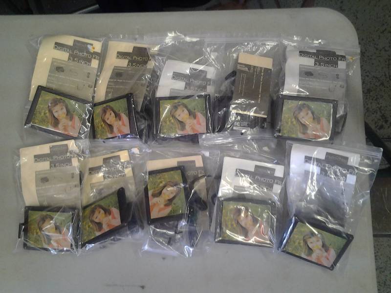 10-Digital Photo Frames 3.5 inch