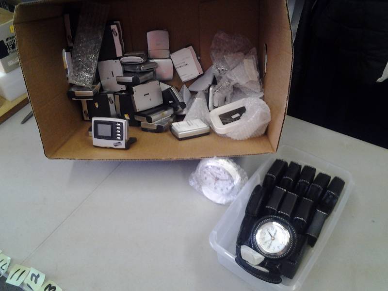 Lot Of Travel Clocks, Travel Alarm Clocks