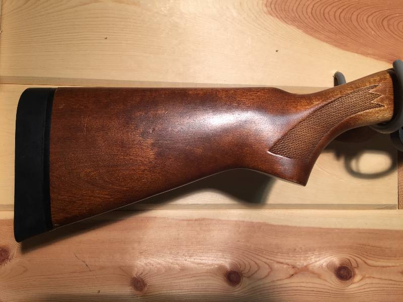 lot 14 image: Remington 870 Express Magnum 20 GA Pump Shotgun