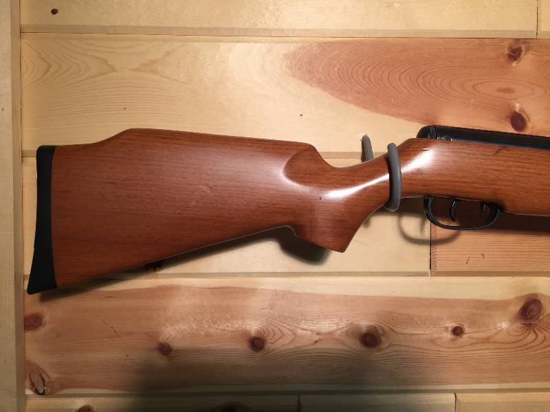 lot 19 image: Crossman Storm .177 Pelletgun