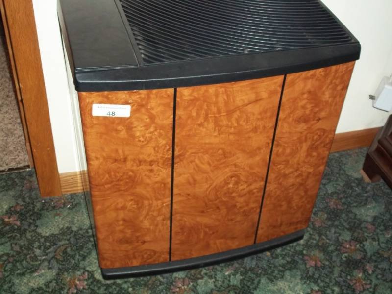 lot 48 image: Esssick air Humidifier
