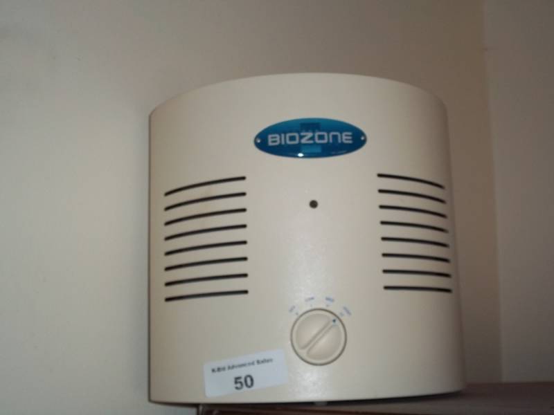 lot 50 image: Biozone air cleaner
