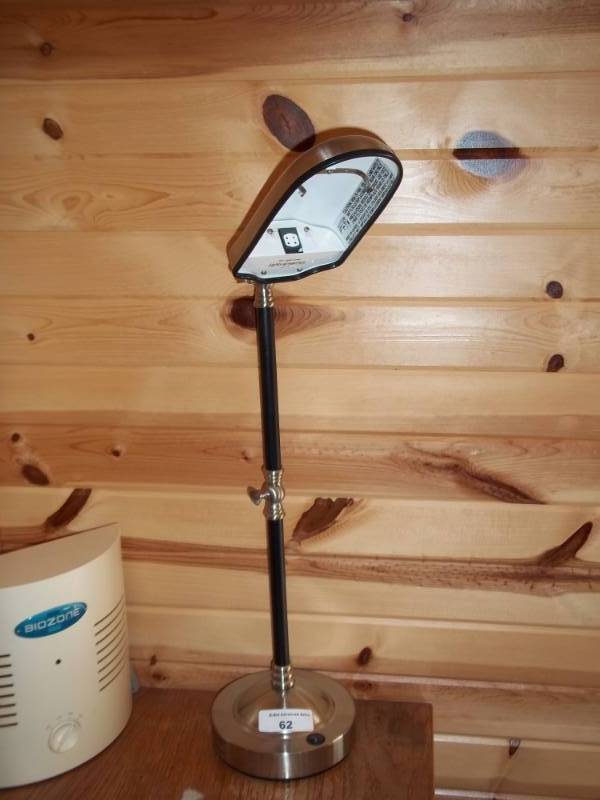 lot 62 image: Deck lamp