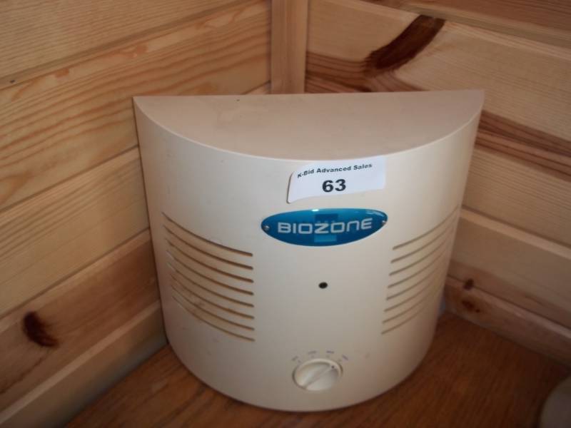 lot 63 image: Biozone air cleaner