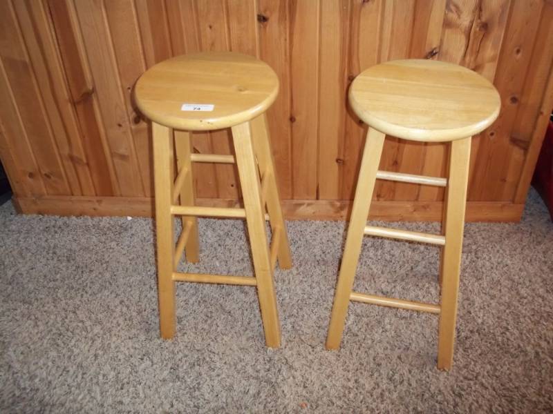 lot 74 image: Pair of stools