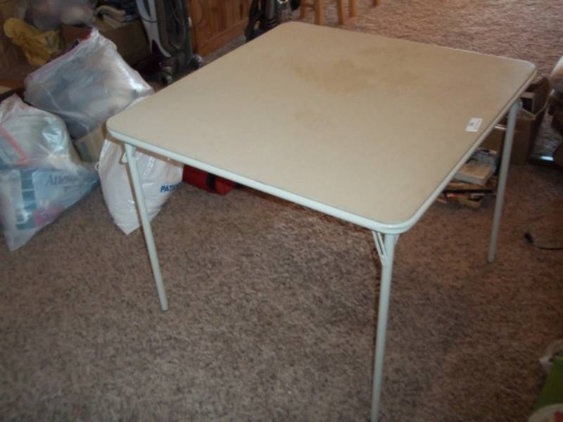 lot 80 image: Card table