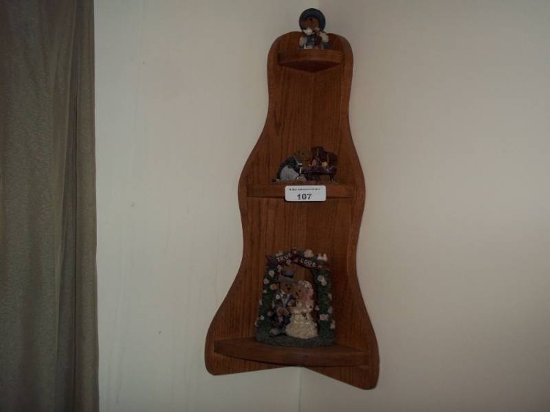 lot 107 image: Corner wall shelf