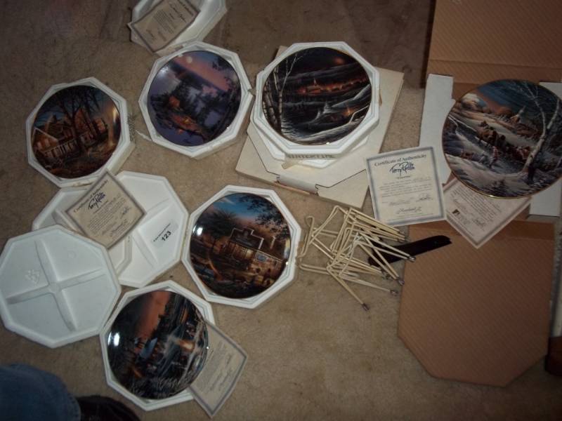 lot 123 image: Terry Redlin plates with plate holders