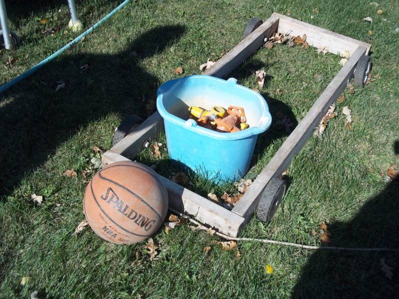 lot 173 image: Pail of valves with basket ball