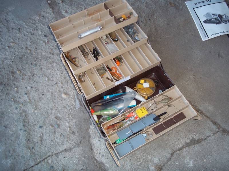 lot 209 image: Tackle box with tackle
