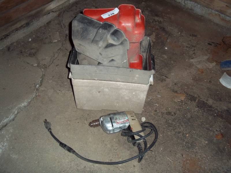 lot 239 image: Battery boxes with drill