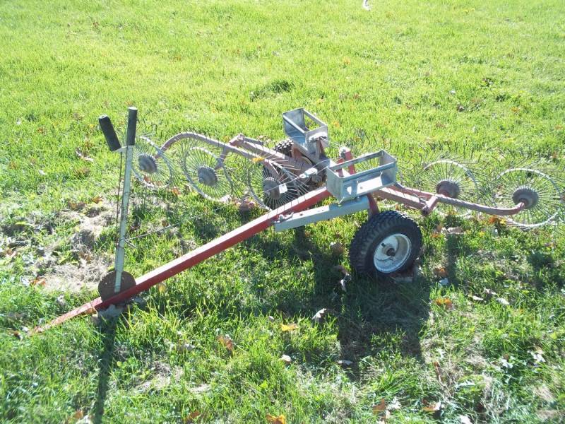 lot 303 image: Estate rake