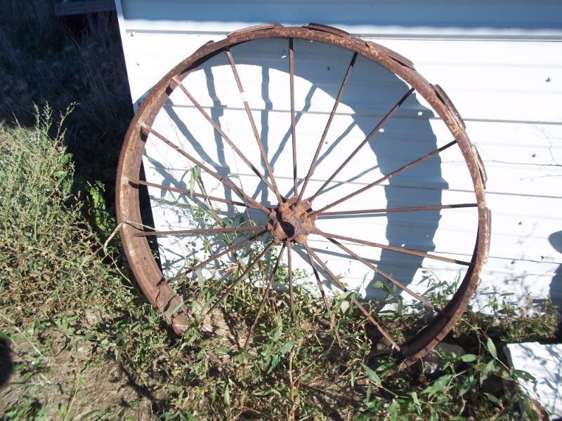 lot 316 image: 44 Wagon Wheel