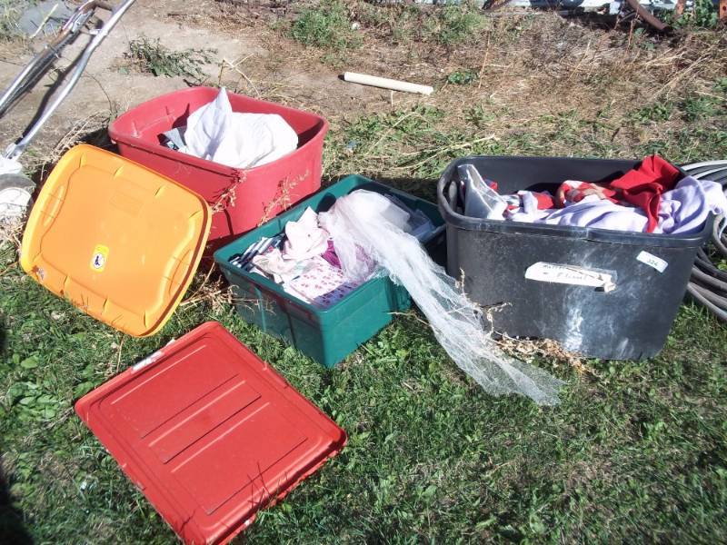 lot 324 image: 3 Totes with contents, Craft supplies
