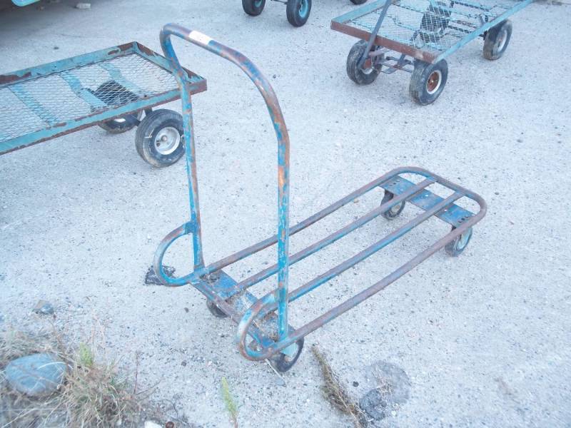 lot 392 image: 4 Wheel Cart  Dolly