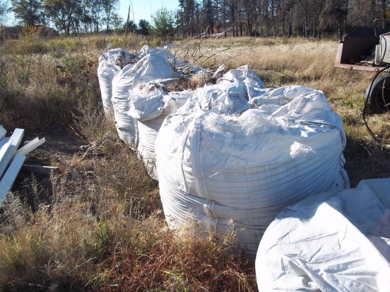 lot 400 image: 4.5 pallets of potting soil