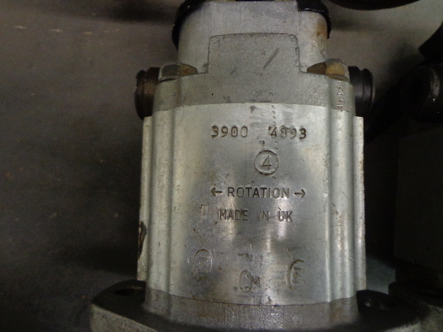 lot 14 image: Hydraulic Motors