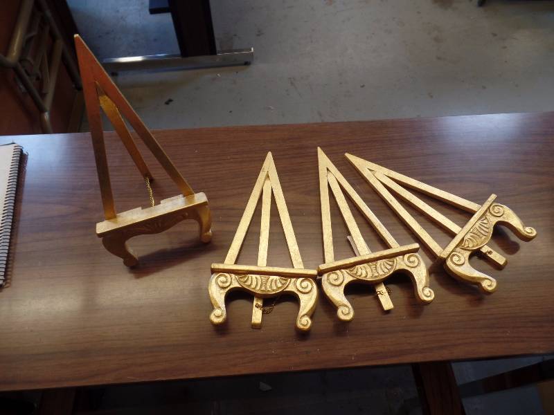 Easels