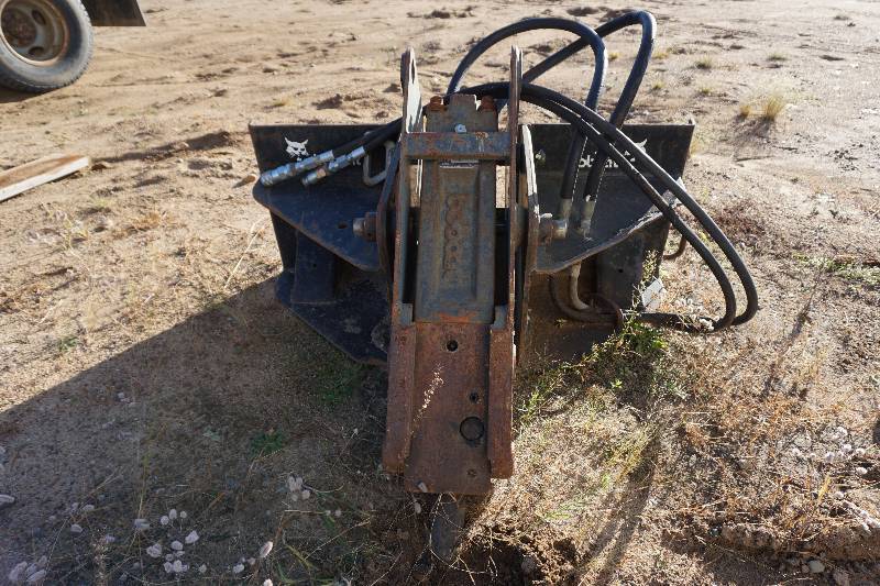 Bobcat Brand Model 2570 Universal Mount Skid Loader Skid Steer