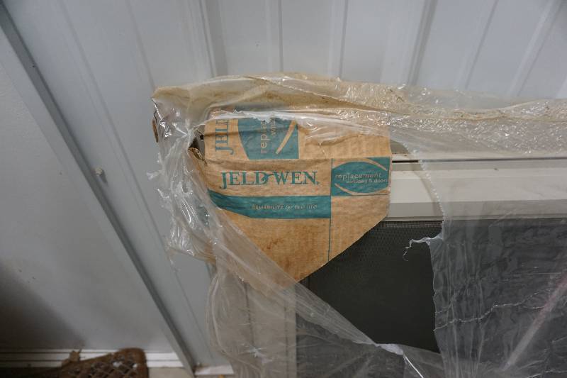 Lot of 17-  Jeld Wen Brand Vinyl Clad Windows In Assorted Sizes and Styles
