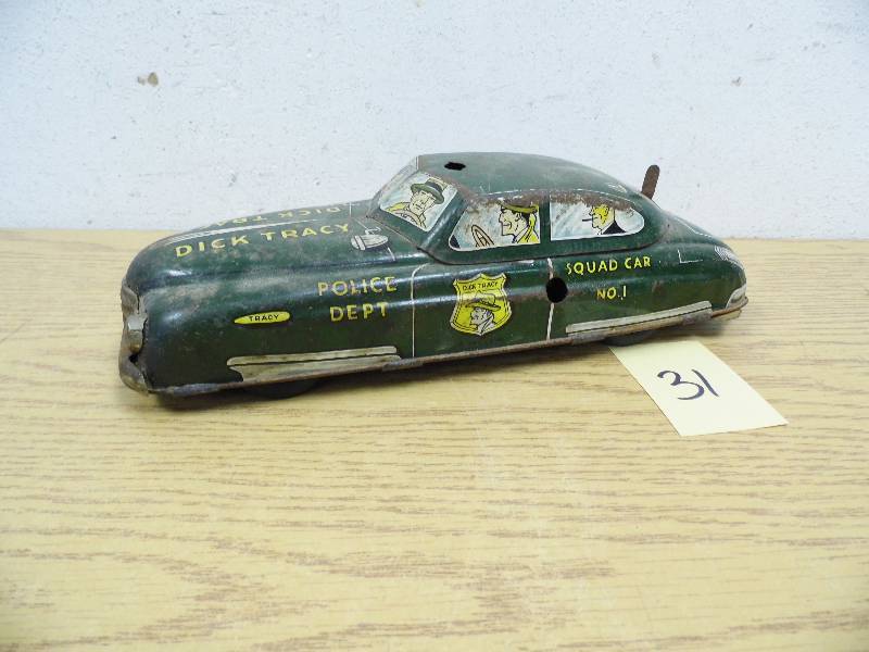 lot 31 image: Dick Tracy Squad Car