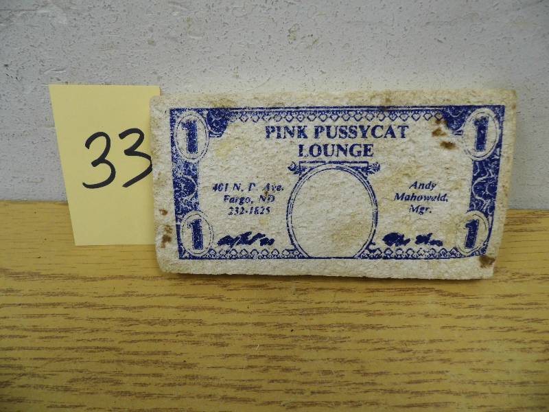 lot 33 image: Sponge from Pink Pussycat Lounge