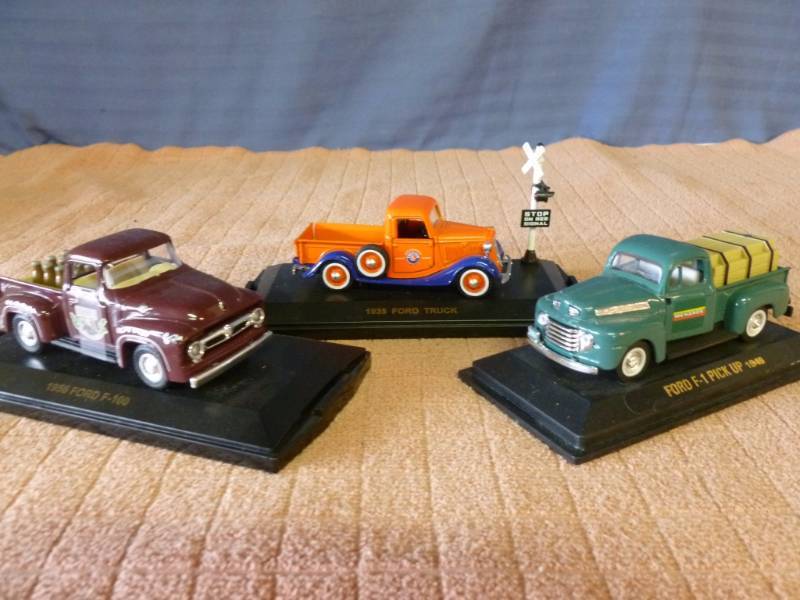 Die Cast Metal Truck