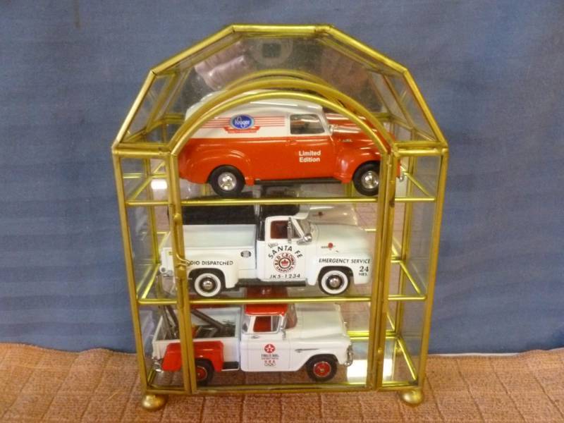 Die Cast Metal Trucks