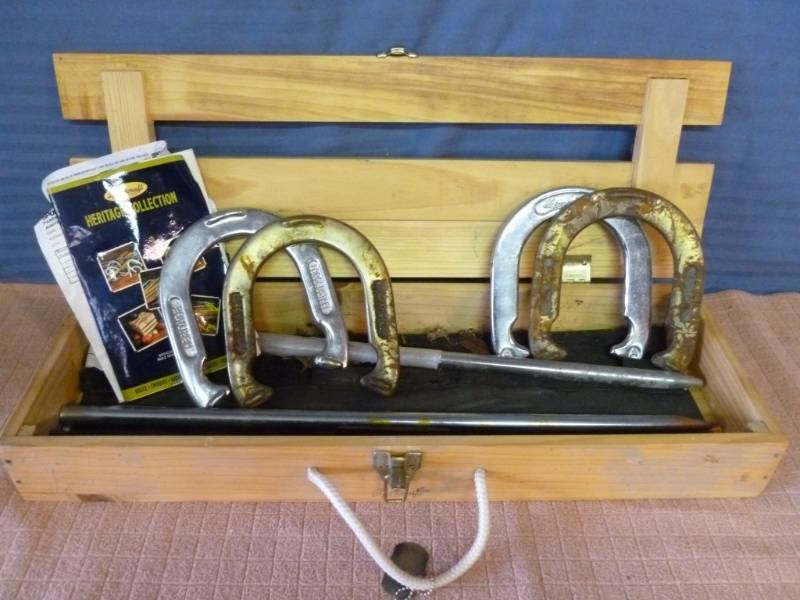 Horseshoe Set