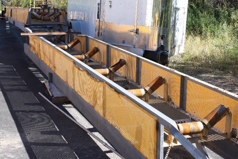 lot 9 image: Cal-Fab Systems Inc. Commercial Conveyor Belt System wMetal Frame 25.5 x 4